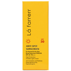کرم ضد آفتاب و ضدلک بی رنگ پوست های خشک و معمولی +SPF50  لافارر